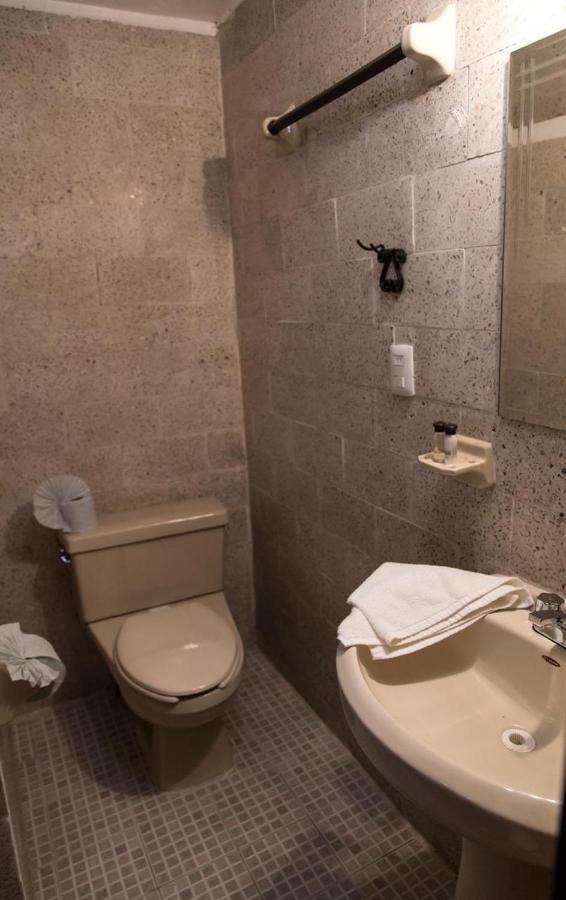 Hotel D'Monica San Cristóbal de Las Casas Extérieur photo